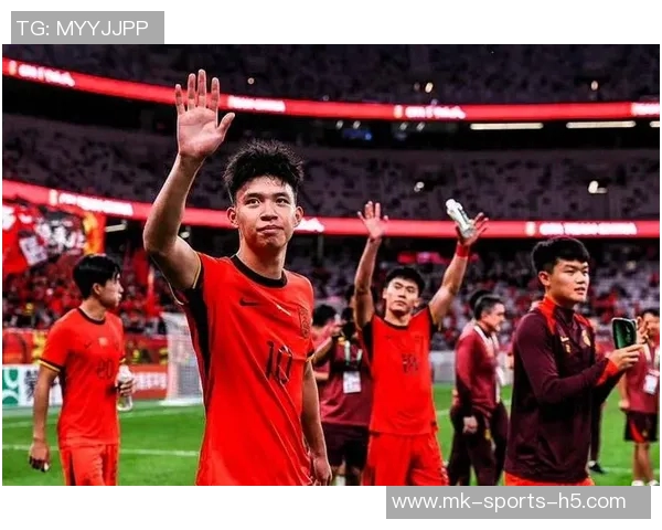 王钰栋精准传球助攻李新翔单刀机会可惜未能把握住